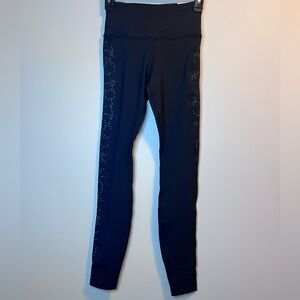 Nike 7/8 Running Tight – Black with Reflective Details.Women’s Xtra Small